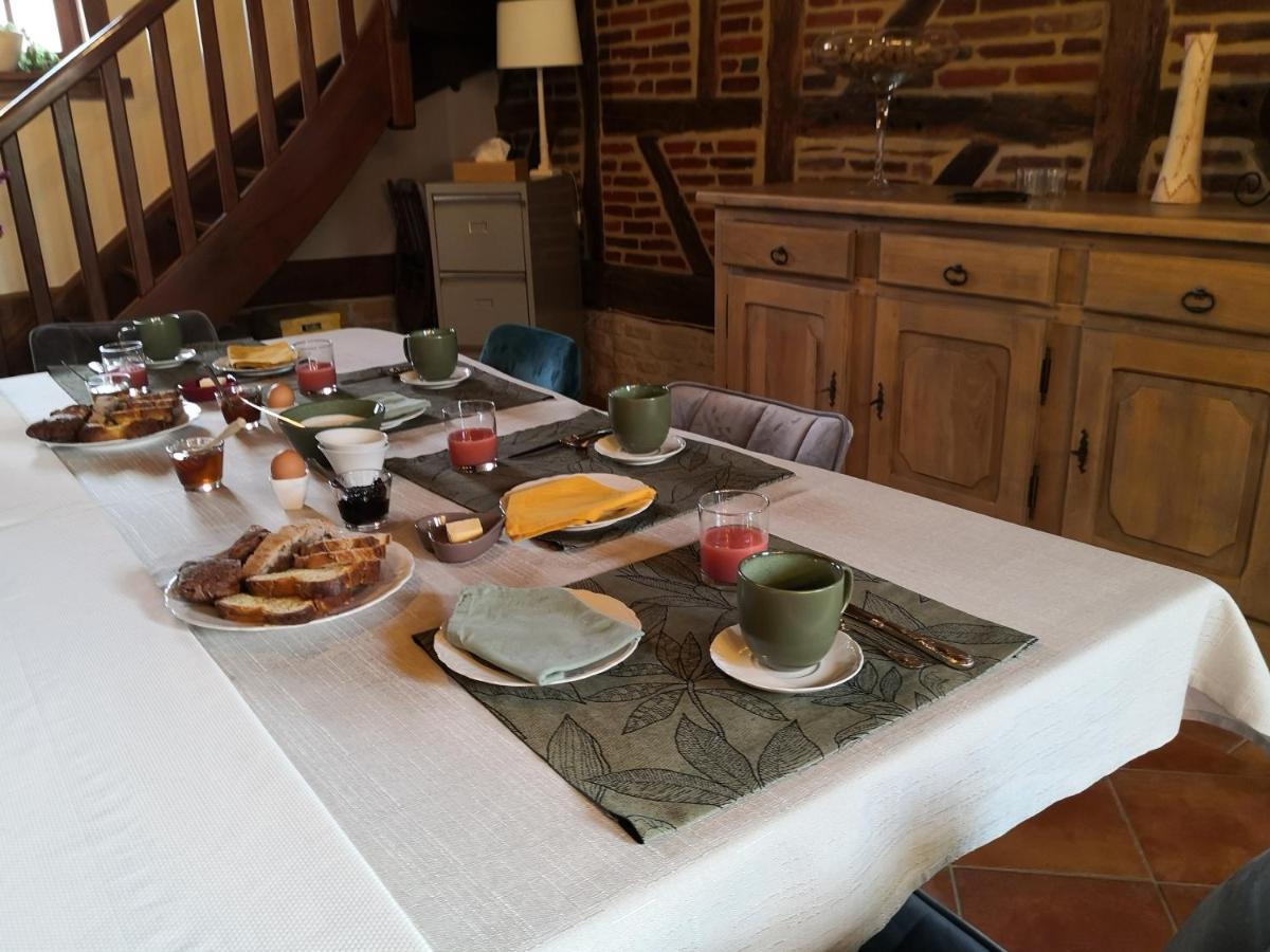 La Ferme De La Terve Bed & Breakfast Bruailles Exterior photo