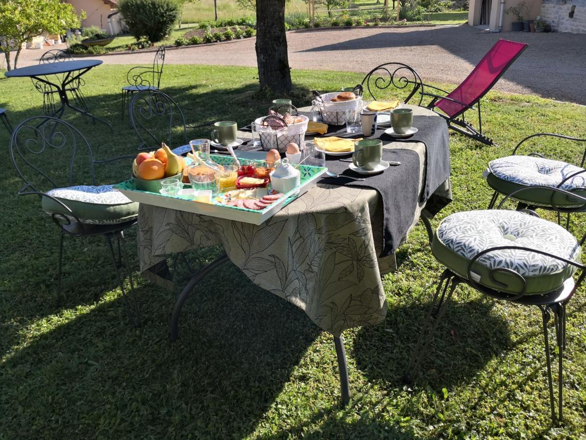 La Ferme De La Terve Bed & Breakfast Bruailles Exterior photo
